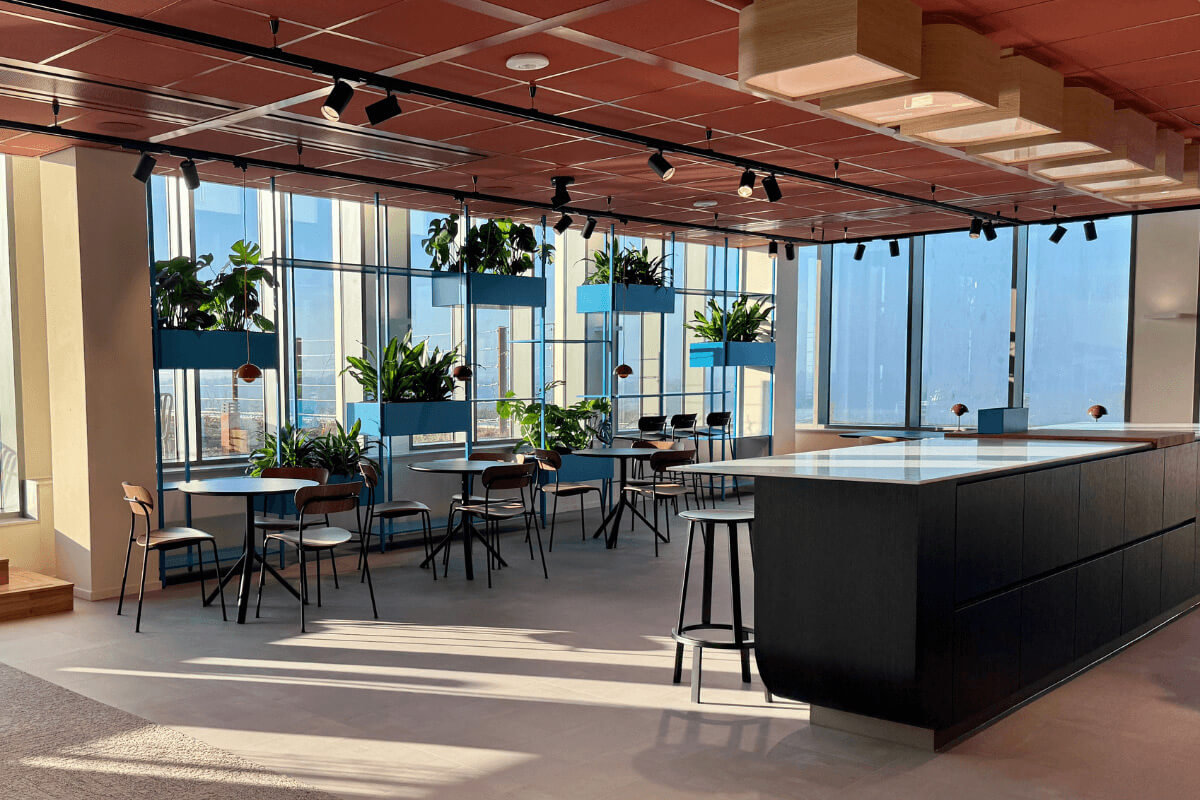 Stijlvolle-beplanting-kantine-plantenbak Stijlvolle-beplanting-kantine-plantenbak