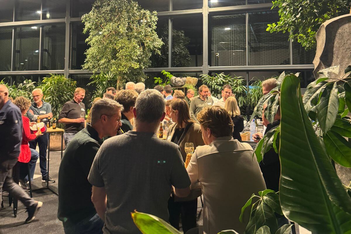 Interieurbeplanting_vandervleuten_netwerk_ondernemend_sintoedenrode Interieurbeplanting_vandervleuten_netwerk_ondernemend_sintoedenrode