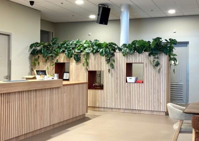 Interieurbeplanting_VanderVleuten_Spectrum_kast_planten