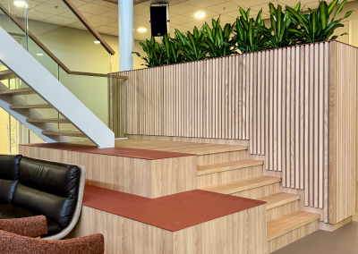 Interieurbeplanting_VanderVleuten_Spectrum_kast_planten